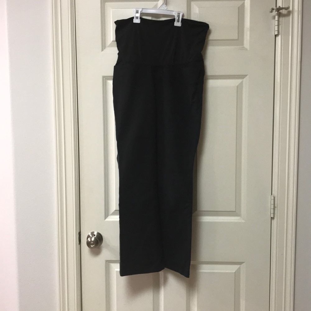 Gap Maternity Bootcut Black Pants Size 6
